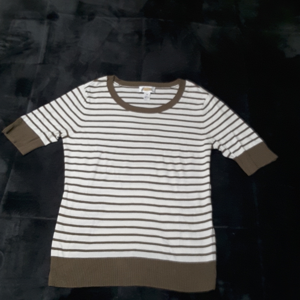 Viscose / Nylon knit short sleeve blouse from Talbots size M